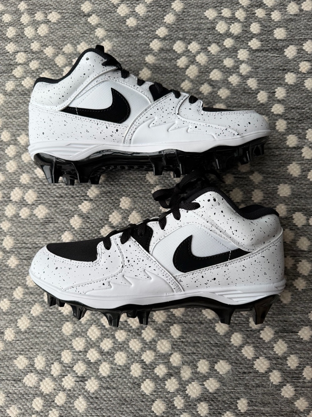 Nike Air Jordan Stadium 90 Low TD football cleats Men’s sz 8.5 Black White NEW